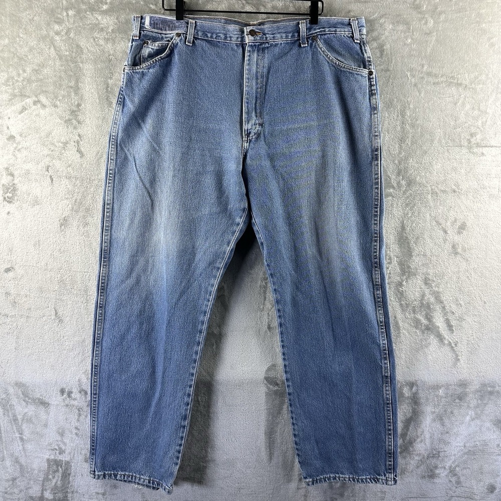 Dickies Jeans Men's 42 x 32 Blue Denim Medium Wash Cotton Relaxed Fit Workwear